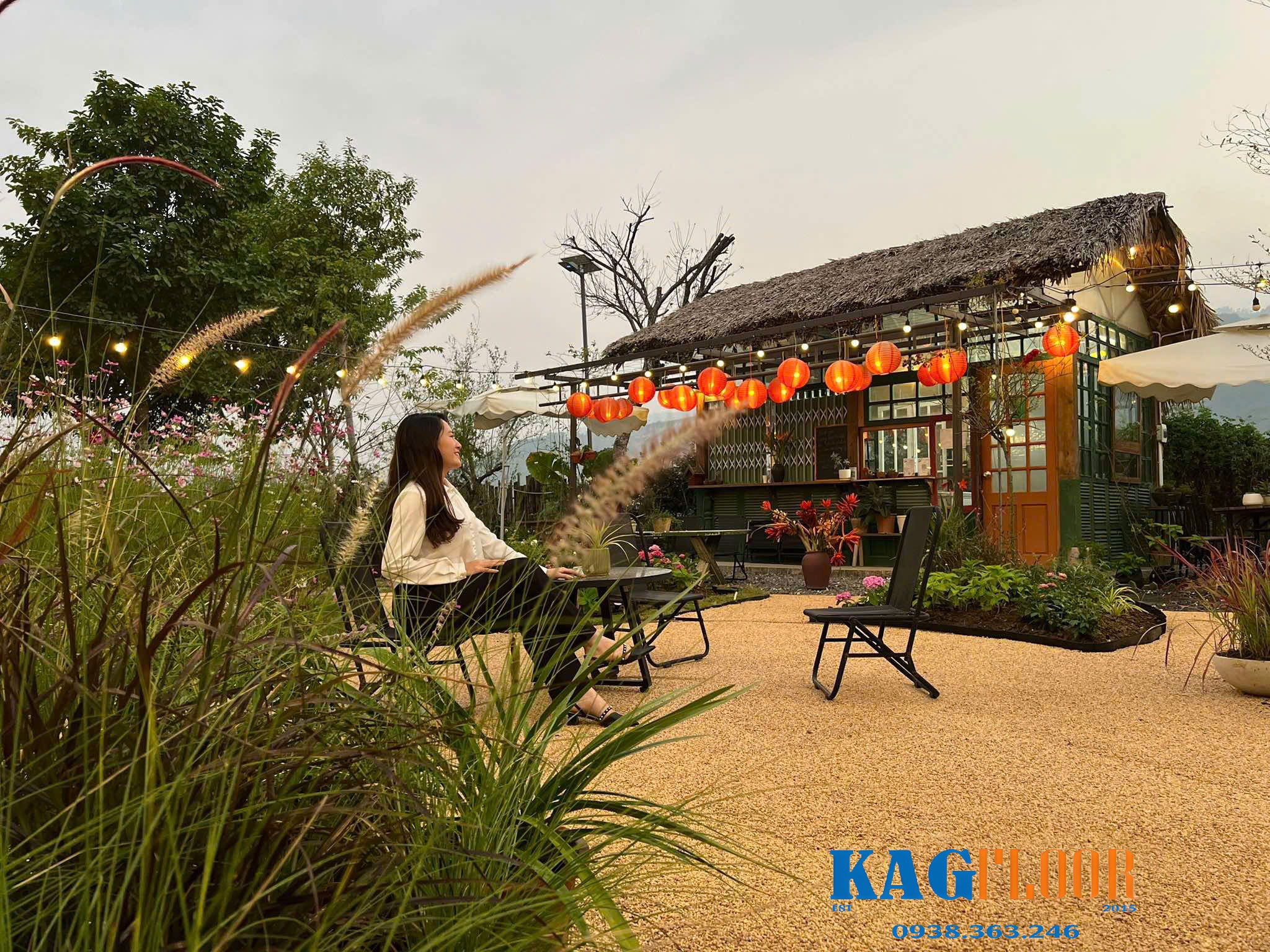 Sàn sỏi cho quán cafe mini, nơi chụp hình checkin, vừa đẹp, vừa chống trượt tốt