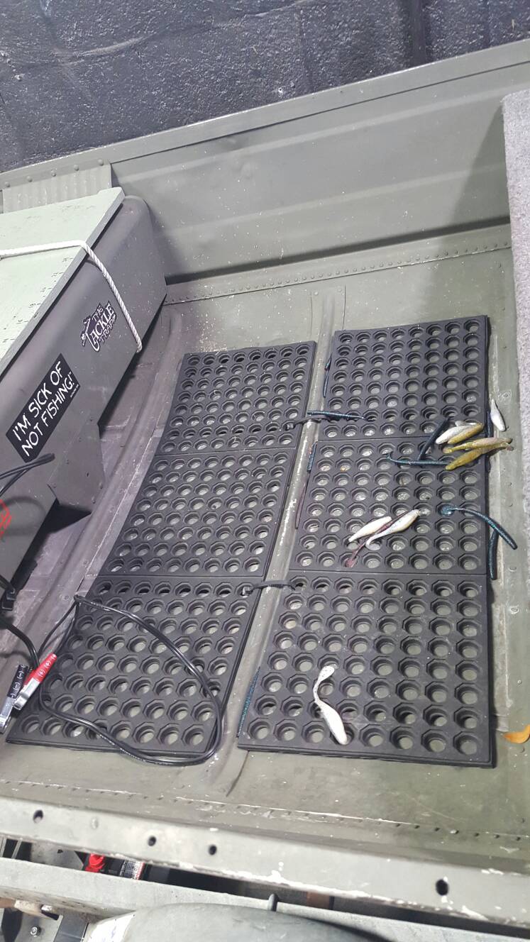 Rubber-outdoor-mat-waterproof.jpg (145 KB)