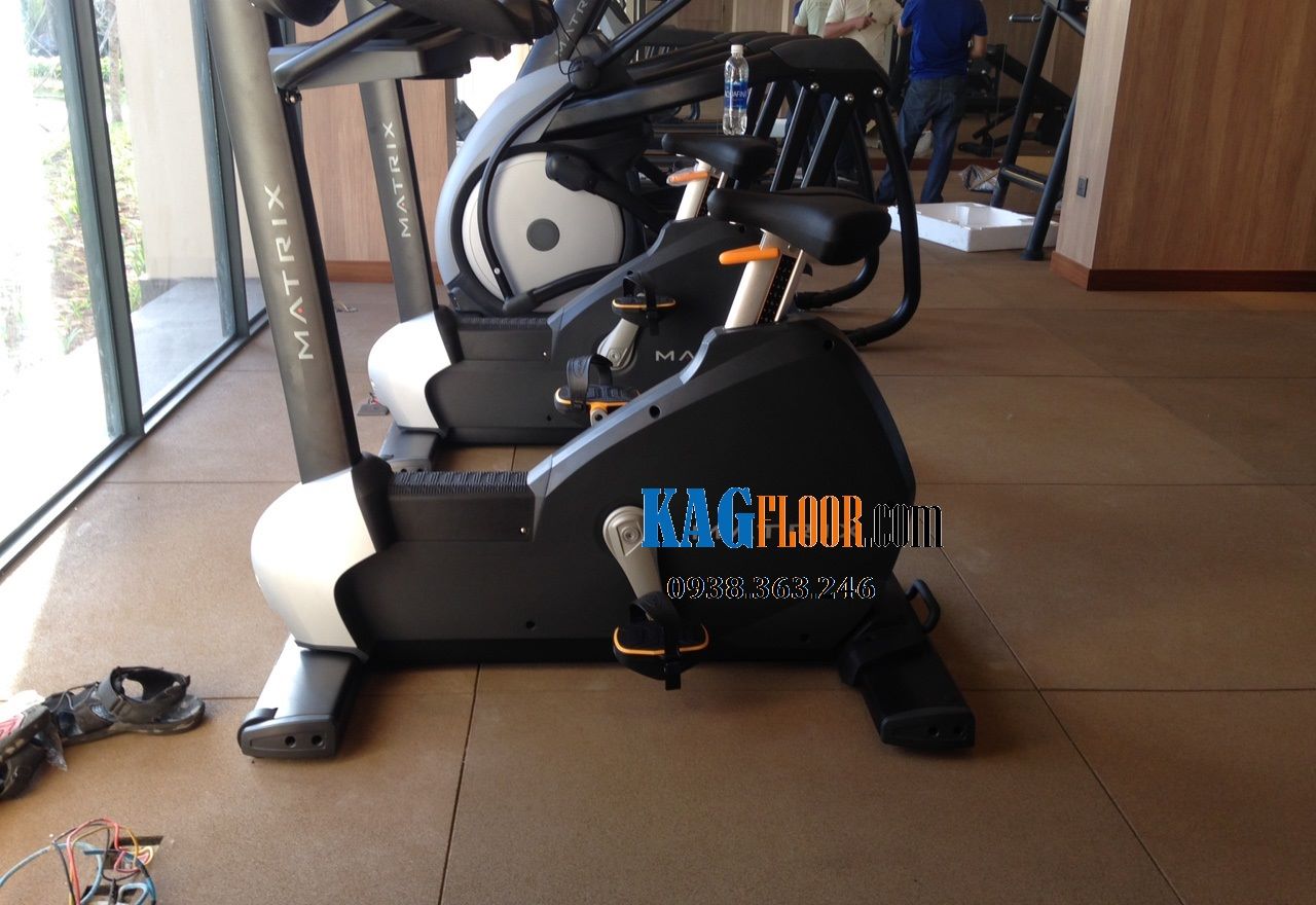 gach-cao-su-phong-gym-melia-ho-tram-1.jpg (137 KB)