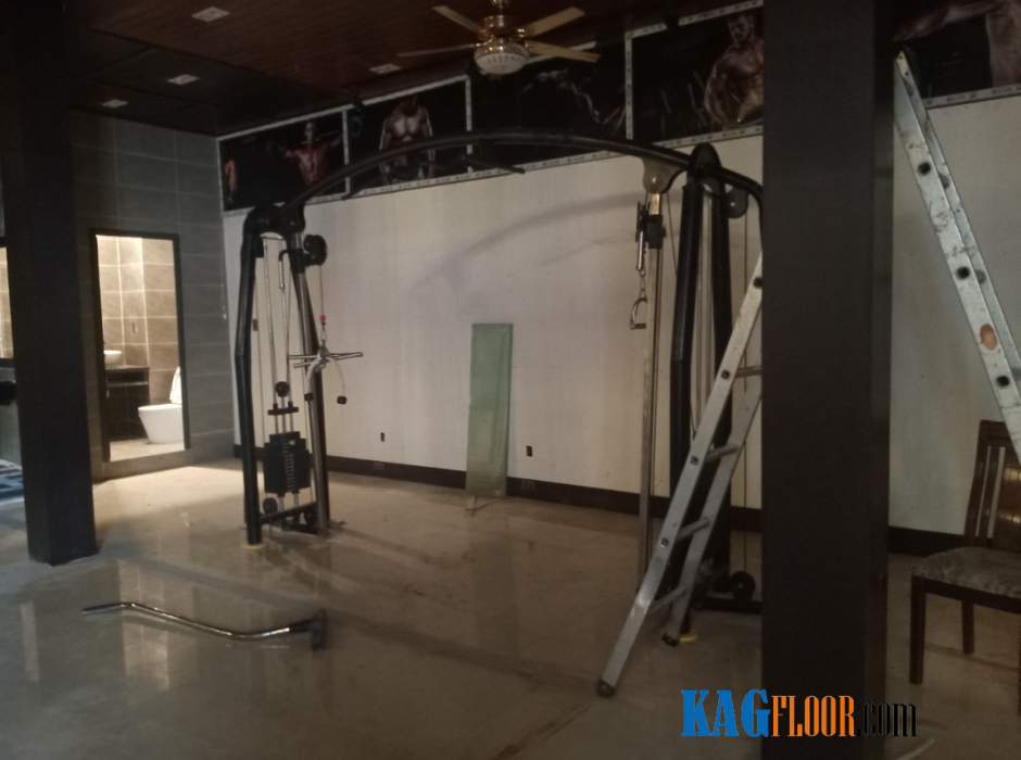 phong-gym-trai-tham-6mm-cham-vang.png (600 KB)