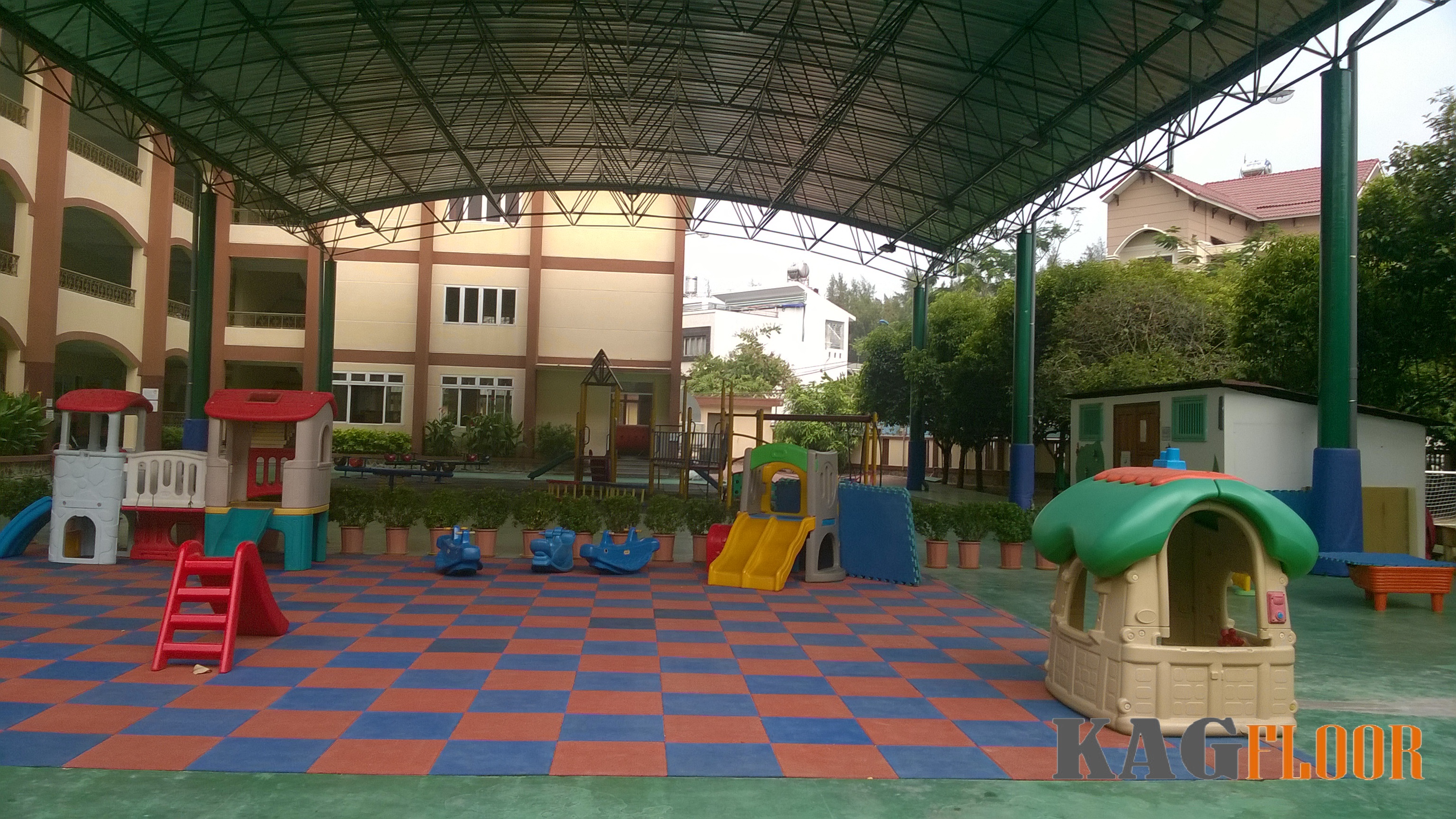 san-choi-truong-abc-school.jpg (1.96 MB)