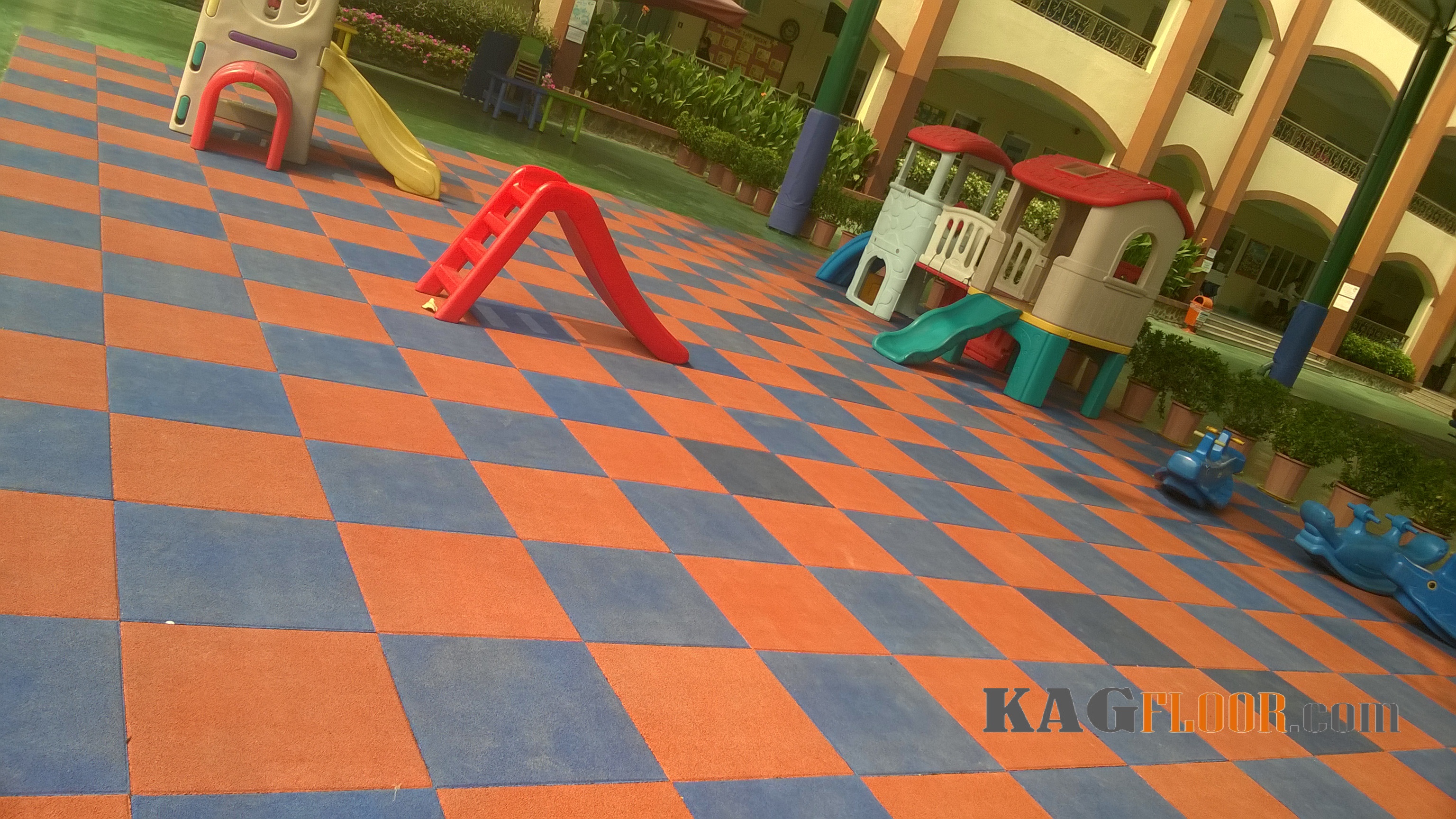 san-choi-truong-abc-shool.jpg (1.87 MB)