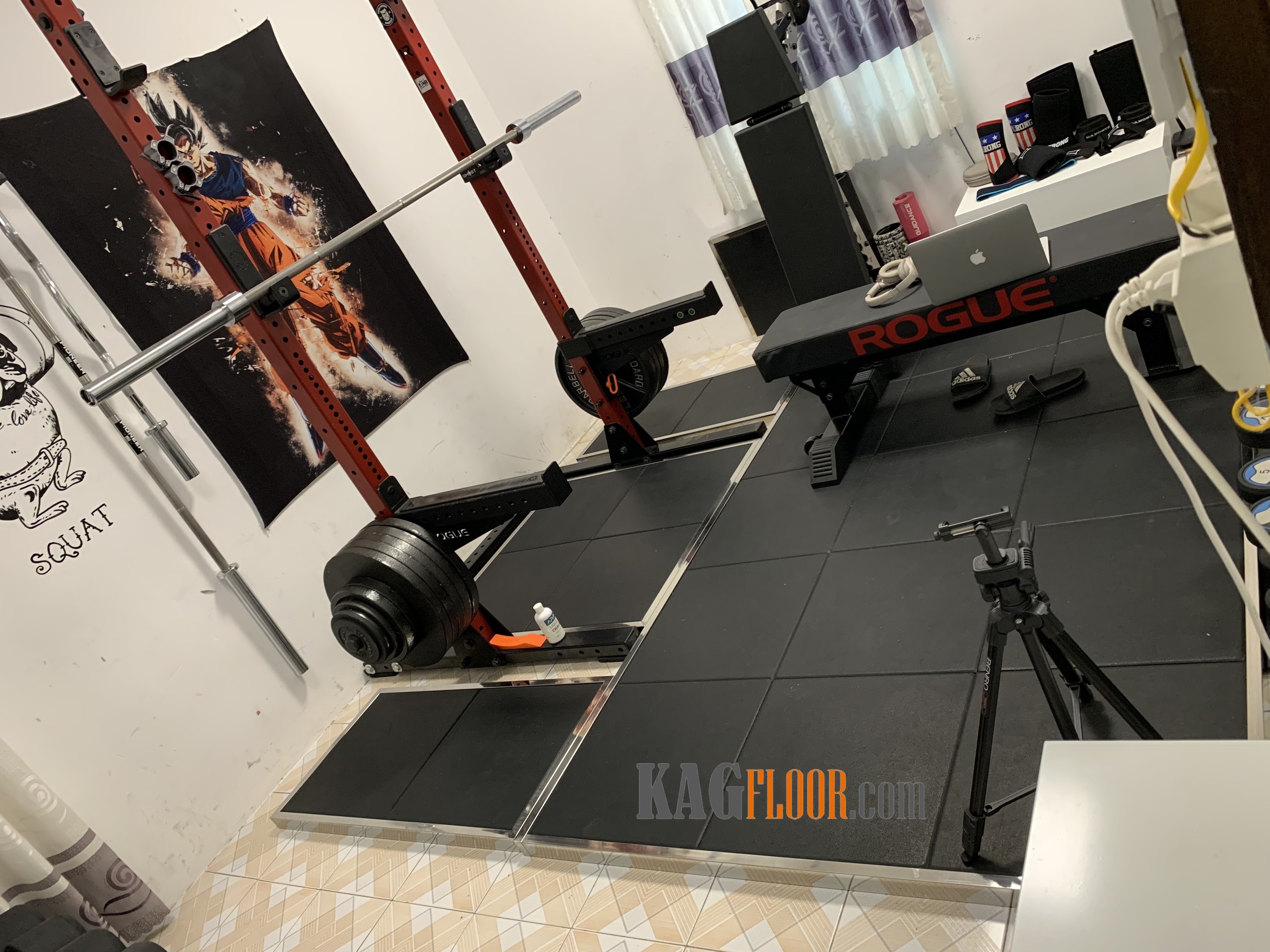 Gạch cao su Mặt Thảm cao su C4 Đen phòng gym Lotte Quang Trung