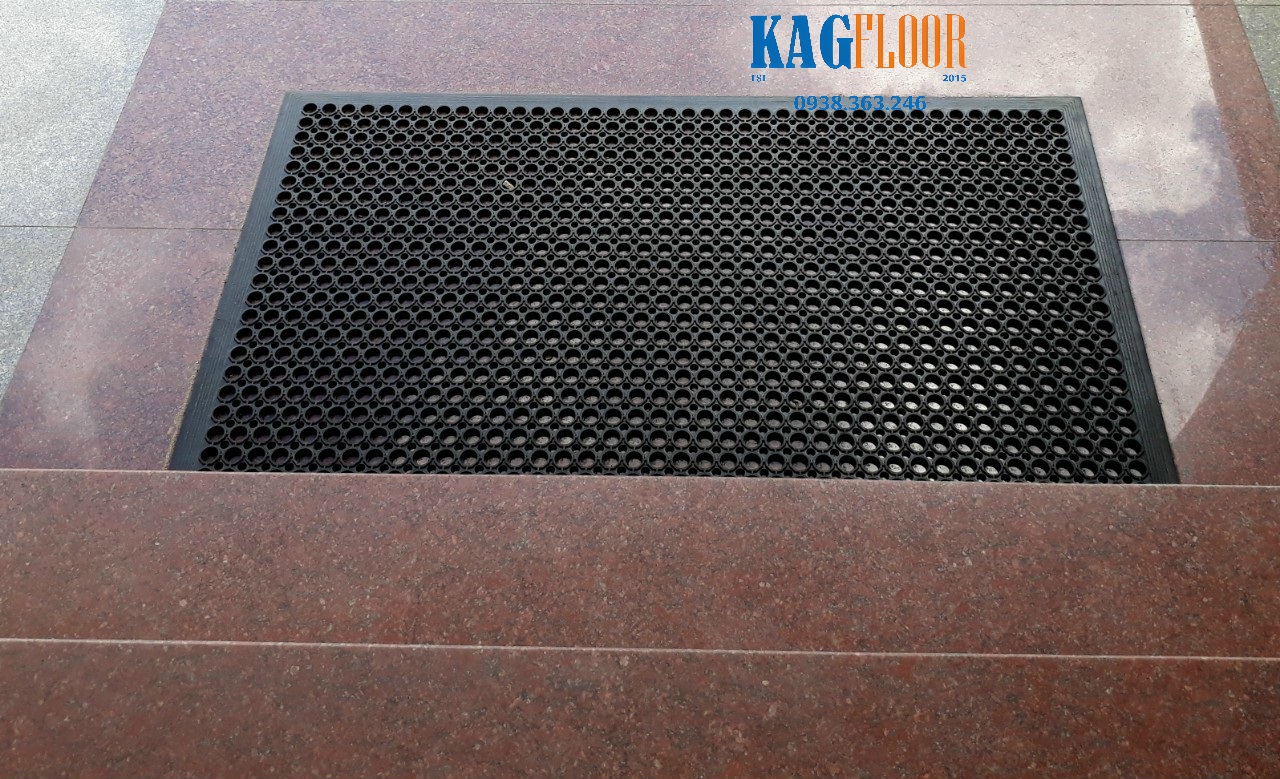 Thảm chống trượt ngoài trời