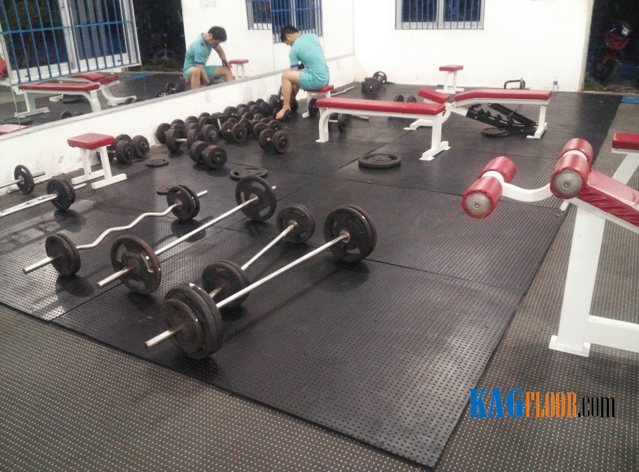 Tấm cao su lót tạ phòng gym KM008